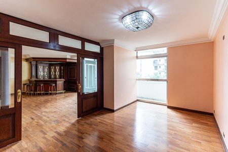 Apartamento à venda com 273m², 4 quartos e 1 vagaSala de Jantar