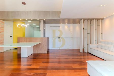 Apartamento à venda com 2 quartos, 226m² em Indianópolis, São Paulo