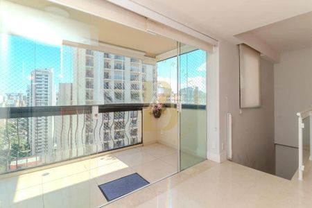 Apartamento à venda com 2 quartos, 226m² em Indianópolis, São Paulo