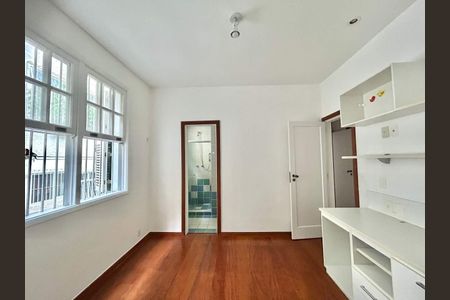 Apartamento à venda com 99m², 3 quartos e sem vaga