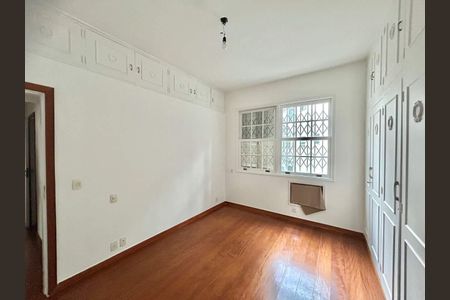 Apartamento à venda com 99m², 3 quartos e sem vaga