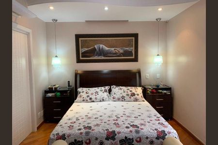 Apartamento à venda com 220m², 4 quartos e 4 vagas