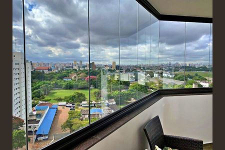 Apartamento à venda com 220m², 4 quartos e 4 vagas