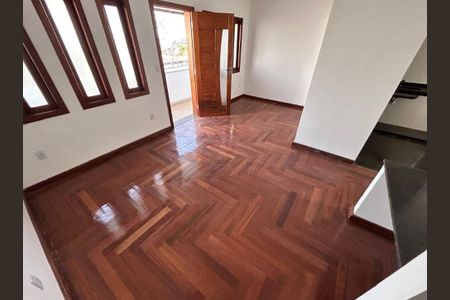 Casa à venda com 2 quartos, 127m² em Salgado Filho, Belo Horizonte