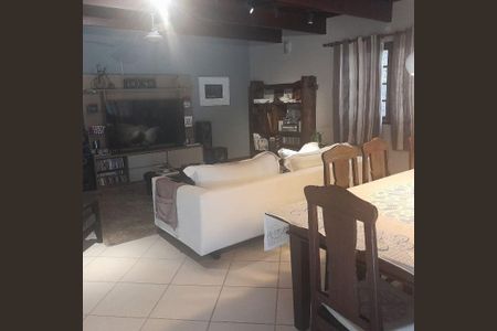 Casa à venda com 4 quartos, 360m² em Engenho do Mato, Niterói