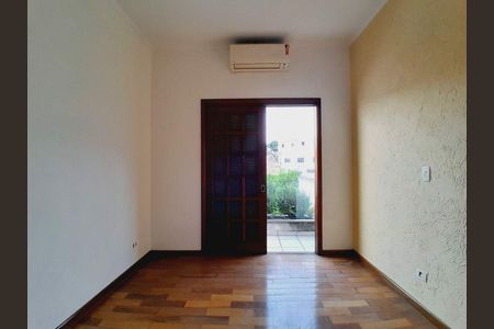 Casa à venda com 4 quartos, 239m² em Vila Guilherme, São Paulo