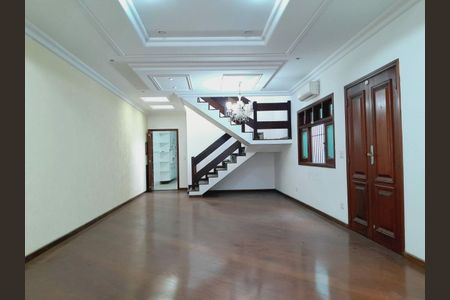 Casa à venda com 4 quartos, 239m² em Vila Guilherme, São Paulo