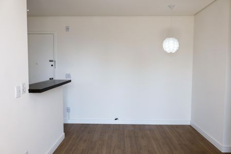 Apartamento à venda com 57m², 2 quartos e 1 vaga Apartamento à venda com 57m², 2 quartos e 1 vagaSala
