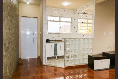 Sala de casa de condomínio para alugar com 2 quartos, 60m² em Quintino Bocaiúva, Rio de Janeiro