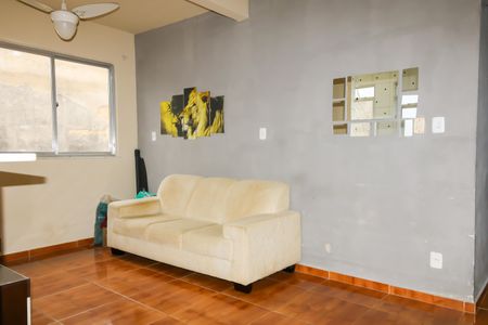 Sala de casa de condomínio para alugar com 2 quartos, 60m² em Quintino Bocaiúva, Rio de Janeiro