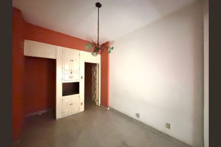 Apartamento à venda com 70m², 2 quartos e 1 vaga Apartamento à venda com 70m², 2 quartos e 1 vagaSala