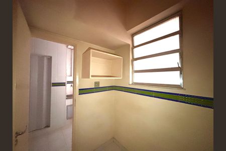 Apartamento à venda com 70m², 2 quartos e 1 vaga Apartamento à venda com 70m², 2 quartos e 1 vagaÁrea de serviço - quarto