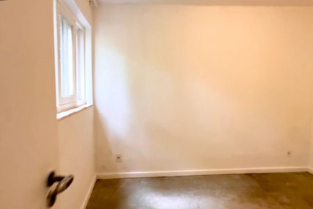 Quarto 2 de casa para alugar com 2 quartos, 65m² em Cosme Velho, Rio de Janeiro