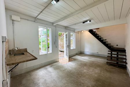 Sala/Cozinha de casa para alugar com 2 quartos, 65m² em Cosme Velho, Rio de Janeiro