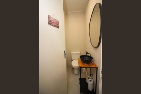 Apartamento à venda com 135m², 3 quartos e sem vaga Apartamento à venda com 135m², 3 quartos e sem vagaLavabo