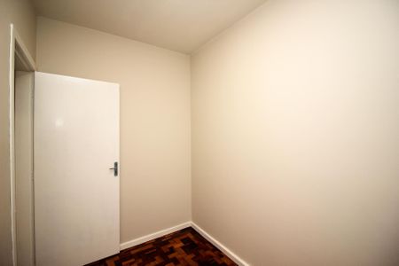 Apartamento à venda com 135m², 3 quartos e sem vaga Apartamento à venda com 135m², 3 quartos e sem vagaEscritório