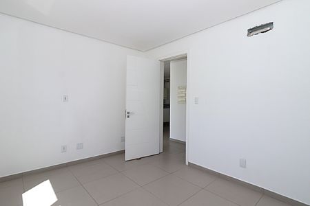 Apartamento à venda com 69m², 2 quartos e 2 vagasSuíte