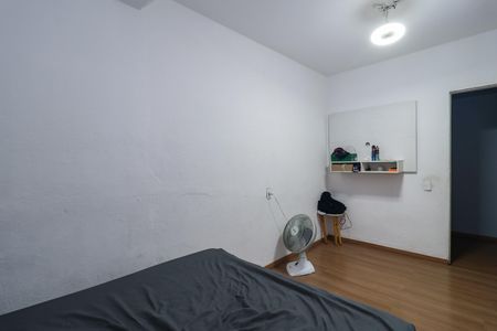 Quarto  de casa para alugar com 3 quartos, 65m² em Jardim Nadir, São Paulo