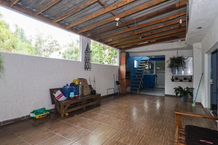 Casa para alugar com 65m², 2 quartos e 1 vagaÁrea externa