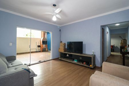 Sala de casa para alugar com 3 quartos, 65m² em Jardim Nadir, São Paulo