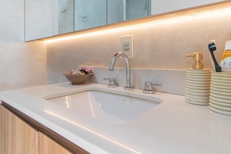 Casa à venda com 230m², 3 quartos e 2 vagasBanheiro da Suíte