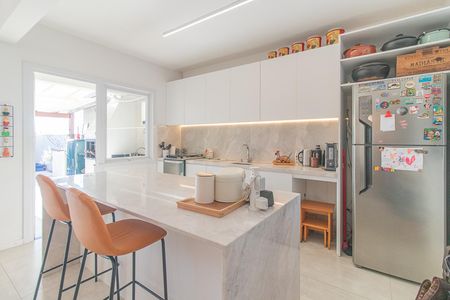 Casa à venda com 230m², 3 quartos e 2 vagasCozinha