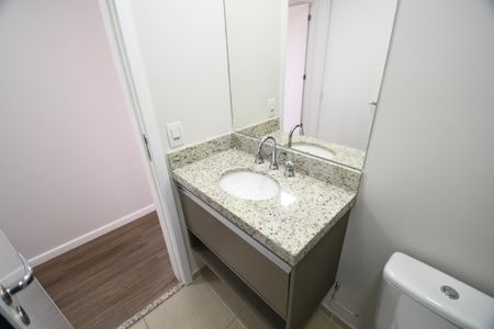 Apartamento para alugar com 65m², 2 quartos e 2 vagasBanheiro 2