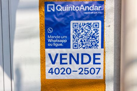 Casa à venda com 184m², 4 quartos e 2 vagas Casa à venda com 184m², 4 quartos e 2 vagasPlaca