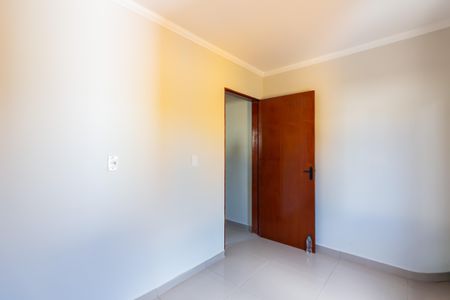 Casa à venda com 184m², 4 quartos e 2 vagas Casa à venda com 184m², 4 quartos e 2 vagasQuarto 1
