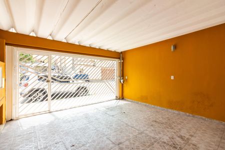 Casa à venda com 184m², 4 quartos e 2 vagas Casa à venda com 184m², 4 quartos e 2 vagasGaragem