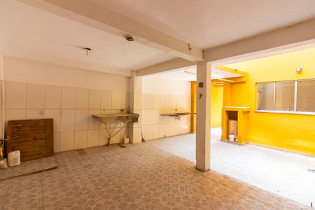 Casa à venda com 184m², 4 quartos e 2 vagas Casa à venda com 184m², 4 quartos e 2 vagasÁrea de Serviço