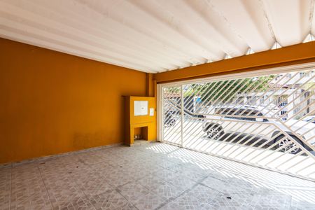 Casa à venda com 184m², 4 quartos e 2 vagas Casa à venda com 184m², 4 quartos e 2 vagasGaragem