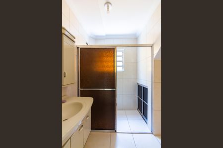 Casa à venda com 184m², 4 quartos e 2 vagas Casa à venda com 184m², 4 quartos e 2 vagasBanheiro 2