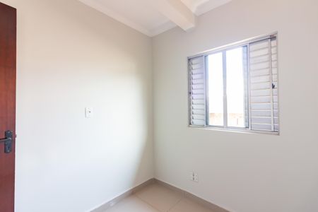 Casa à venda com 184m², 4 quartos e 2 vagas Casa à venda com 184m², 4 quartos e 2 vagasQuarto 2
