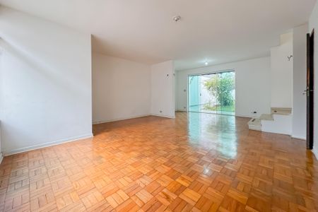 Casa à venda com 194m², 3 quartos e 2 vagasSala