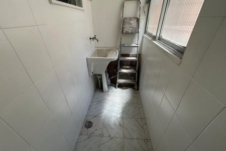 Apartamento à venda com 56m², 3 quartos e 1 vagaÁrea de Serviço