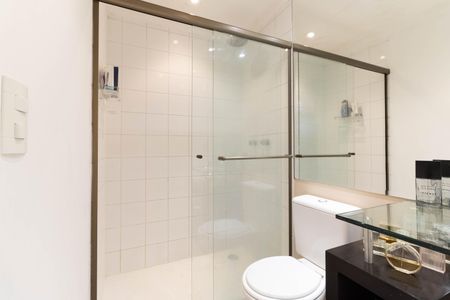 Apartamento à venda com 52m², 2 quartos e 1 vaga Apartamento à venda com 52m², 2 quartos e 1 vagaBanheiro