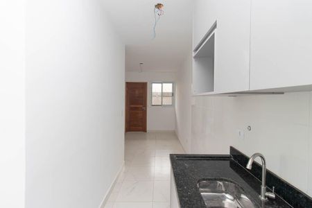 Cozinha de apartamento para alugar com 2 quartos, 33m² em Vila Constança, São Paulo