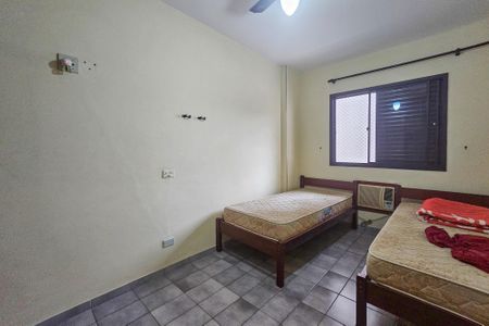 Quarto 1 de apartamento para alugar com 2 quartos, 40m² em Jardim Las Palmas, Guarujá