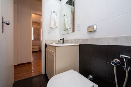 Apartamento à venda com 80m², 3 quartos e 2 vagasBanheiro