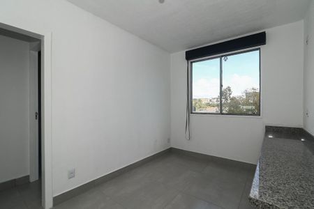 Sala de apartamento para alugar com 1 quarto, 41m² em Jardim Sabará, Porto Alegre