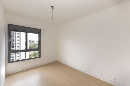 Apartamento à venda com 240m², 4 quartos e 4 vagas Apartamento à venda com 240m², 4 quartos e 4 vagasSuíte 2