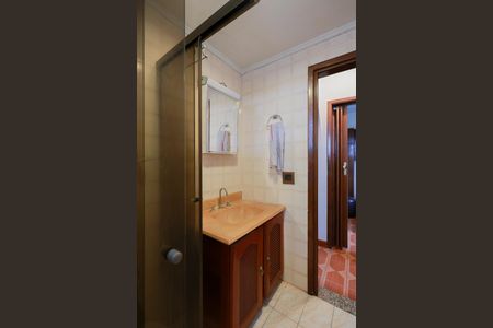 Apartamento à venda com 57m², 2 quartos e 1 vaga Apartamento à venda com 57m², 2 quartos e 1 vagaBanheiro