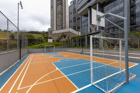 Apartamento à venda com 239m², 4 quartos e 4 vagasÁrea comum - Quadra Poliesportiva