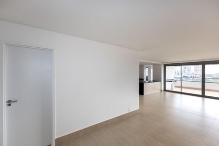 Apartamento à venda com 239m², 4 quartos e 4 vagasSala 2