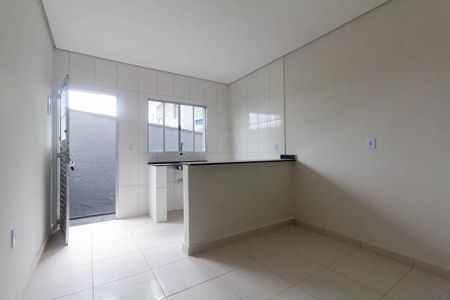 Sala/Cozinha de casa para alugar com 1 quarto, 75m² em Jardim Três Marias, São Paulo
