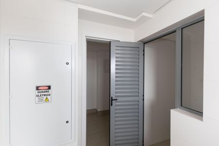 Apartamento à venda com 240m², 4 quartos e 4 vagas Apartamento à venda com 240m², 4 quartos e 4 vagasÁrea de Serviço