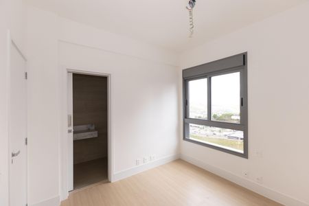 Apartamento à venda com 240m², 4 quartos e 4 vagas Apartamento à venda com 240m², 4 quartos e 4 vagasQuarto 1