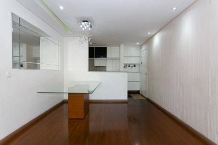 Sala de apartamento para alugar com 2 quartos, 67m² em Guaiauna, São Paulo
