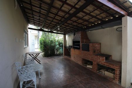 Casa de condomínio à venda com 70m², 2 quartos e 1 vagaÁrea Comum - Churrasqueira 